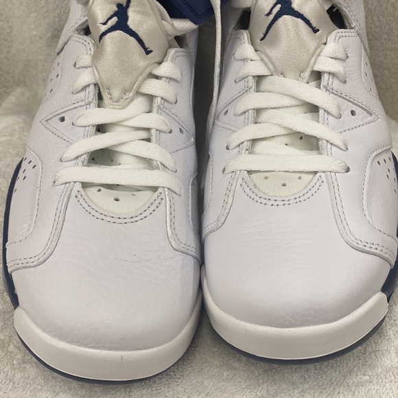Air Jordan 6 Retro (GS) White/Midnight Navy - Size 6Y - Picture 9 of 12